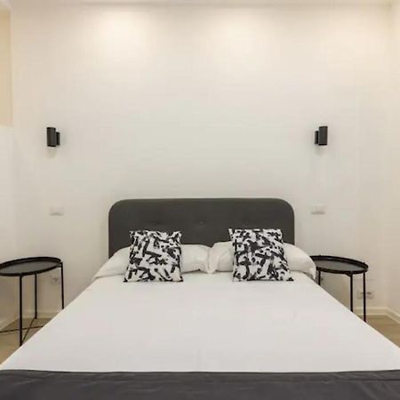 Historical Workshop Apartment - Fico Рим Екстериор снимка
