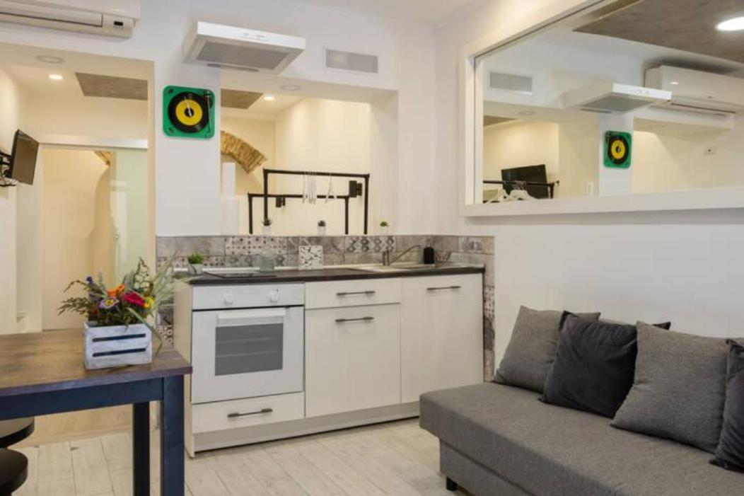 Historical Workshop Apartment - Fico Рим Екстериор снимка